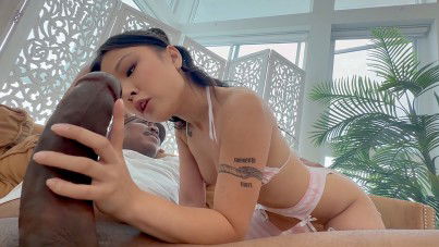 Let's Make a Black Hole Together with Lulu Chu