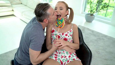 Sucking Candy, Fucking Daddy – Poppy Pleasure