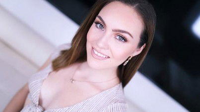 One Big Load Serve To The Bartender – Freya Parker