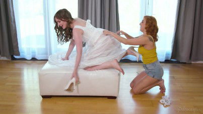 Eating Mary’S Pussy Under Her Wedding Dress – April Oneil, Mary Moody