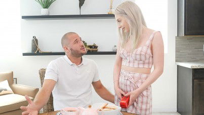 A Little Cream For Her English Tea – Scarlett Hampton