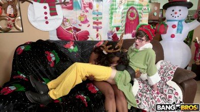 Black Xxxmas Fairytale – Rachel Raxxx