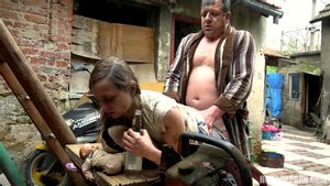 a twisted family – Horror Porn, Twisted Family, Family