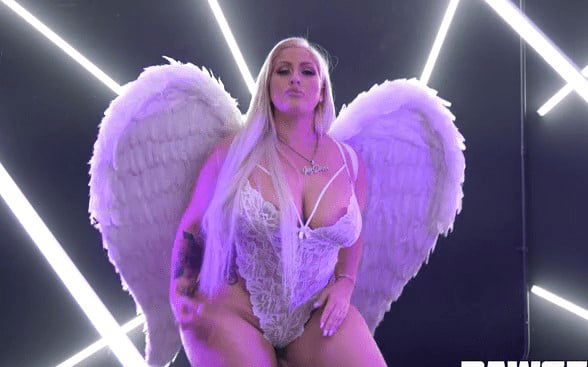 MZ Dani – Heavenly Super Thick PAWG Angel Mz Dani