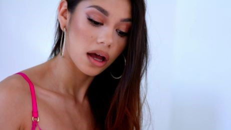 Xxlayna Marie: Messy Blowjob Makeover! [EvilAngel]