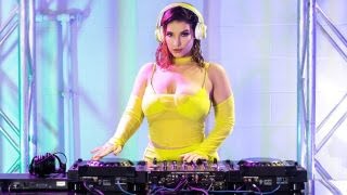 LaSirena69 – TOTM – Party Girl