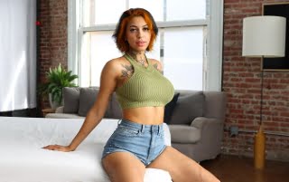 Ravyn Alexa – Intimate [DeepLush]