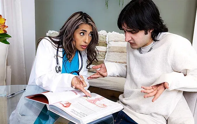 Anal Anatomy Lesson with Luna Colombiana, Latina M.D.